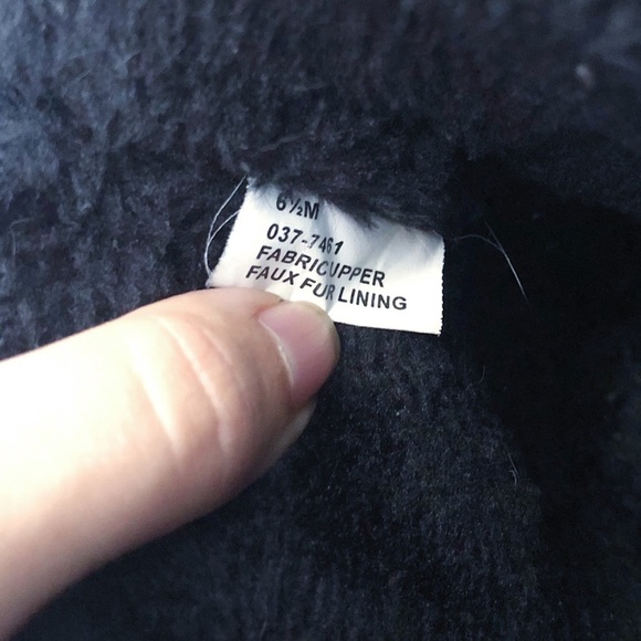 Arizona • faux shearling ankle booties black suede fur harness short low Y2K - Picture 7 of 12